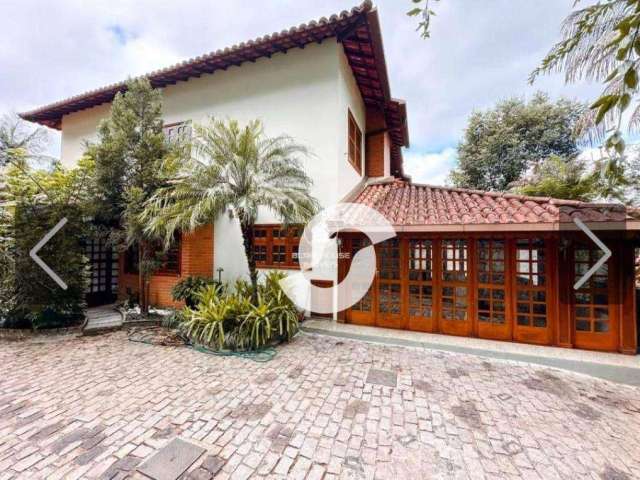 Casa com 4 dormitórios à venda, 155 m² por R$ 800.000,00 - Quebra Frascos - Teresópolis/RJ