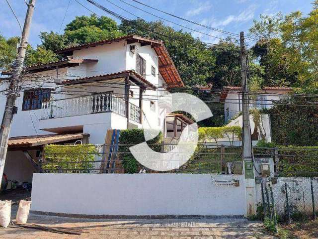 PENDOTIBA - Linda casa dentro de condomínio fechado com 4 suítes e 2 vagas de garagem. R$565.000,00