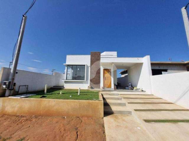 Casa à venda, 79 m² por R$ 400.000,00 - Ubatiba - Maricá/RJ