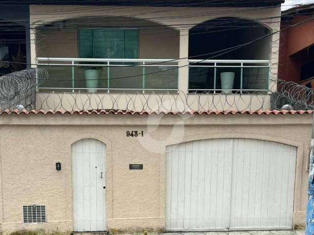 Casa com 3 dormitórios à venda, 300 m² por R$ 850.000,00 - Centro - São Gonçalo/RJ