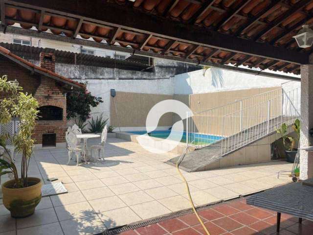 Casa com 4 dormitórios à venda, 380 m² por R$ 950.000,00 - Fonseca - Niterói/RJ