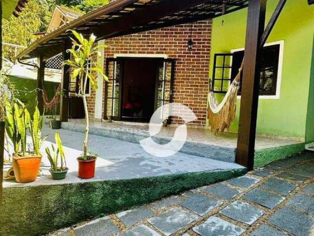 Casa com 4 dormitórios à venda, 220 m² por R$ 850.000,00 - Mata Paca - Niterói/RJ