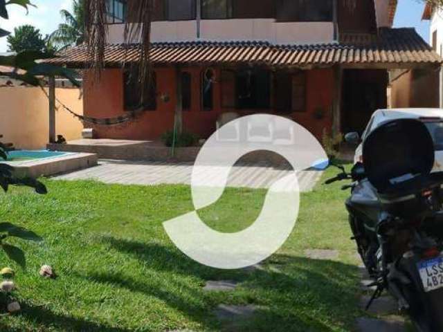 Ótima casa em Itaipuaçu de 3 quartos sendo 1 suite, banheiro, copa e cozinha, lavanderia.