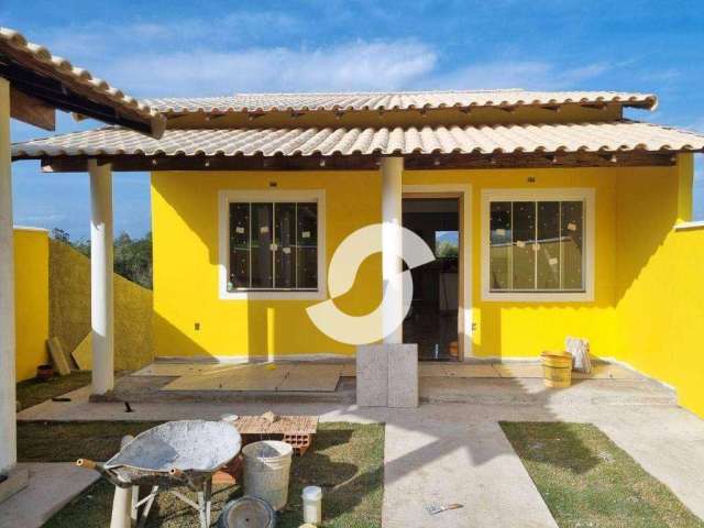 Casa com 2 dormitórios à venda, 65 m² por R$ 370.000,00 - Itapeba - Maricá/RJ