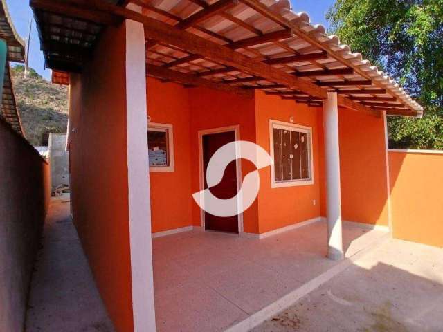 Casa com 2 dormitórios à venda, 80 m² por R$ 300.000,00 - Bambuí - Maricá/RJ