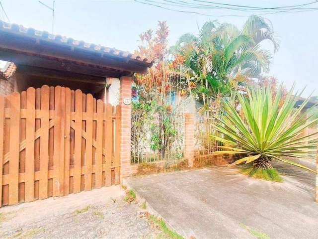 Casa com 3 dormitórios à venda, 133 m² por R$ 750.000,00 - Maria Paula - Niterói/RJ