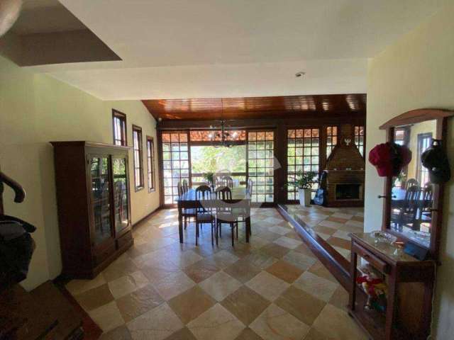 Casa com 3 dormitórios à venda, 198 m² por R$ 950.000,00 - Itaipu - Niterói/RJ