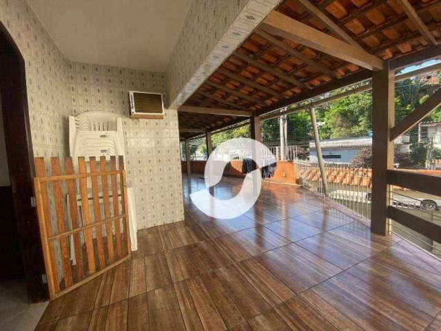 Casa com 3 dormitórios à venda, 100 m² por R$ 600.000,00 - Rio do Ouro - São Gonçalo/RJ