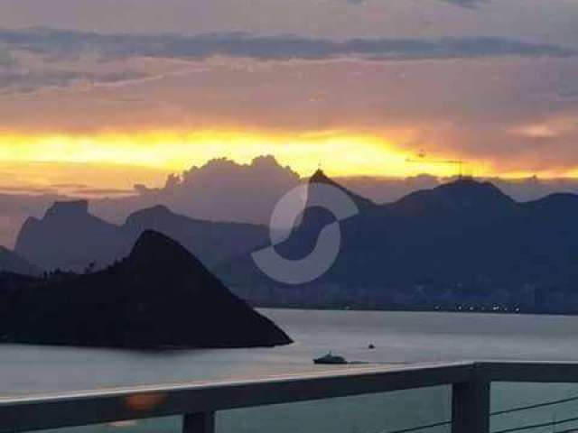 Casa à venda, 570 m² por R$ 2.500.000,00 - São Francisco - Niterói/RJ