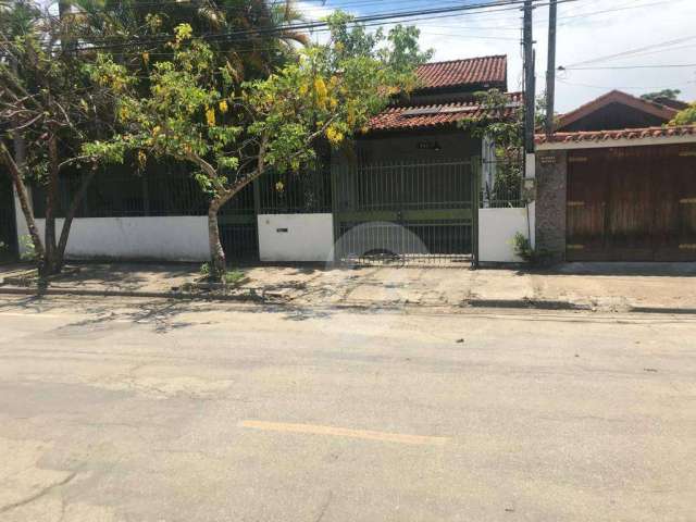 Casa com 4 dormitórios à venda, 180 m² por R$ 3.000.000,00 - São Francisco - Niterói/RJ