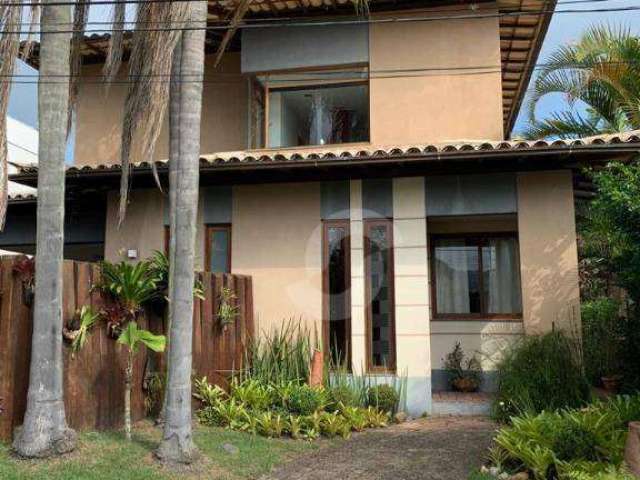 Casa com 4 dormitórios à venda, 349 m² por R$ 2.400.000,00 - Itaipu - Niterói/RJ