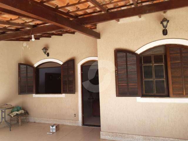 Casa com 3 dormitórios e lazer - Barroco (Itaipuaçu) - Maricá/RJ