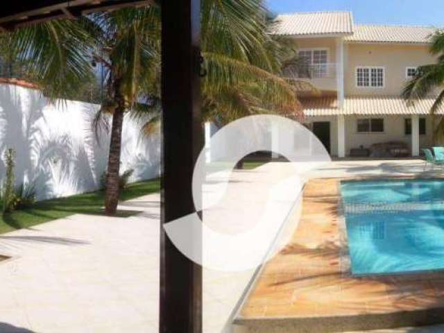 Casa com 4 dormitórios à venda, 229 m² por R$ 990.000,00 - Itaipuaçu - Maricá/RJ