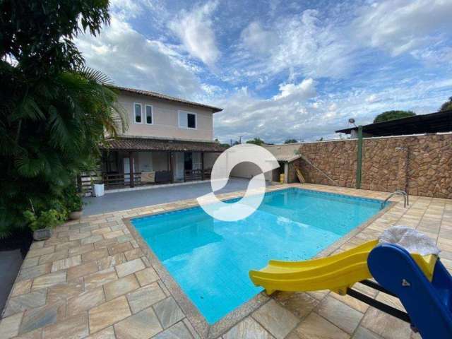 Casa à venda, 206 m² por R$ 800.000,00 - Papucaia - Cachoeiras de Macacu/RJ