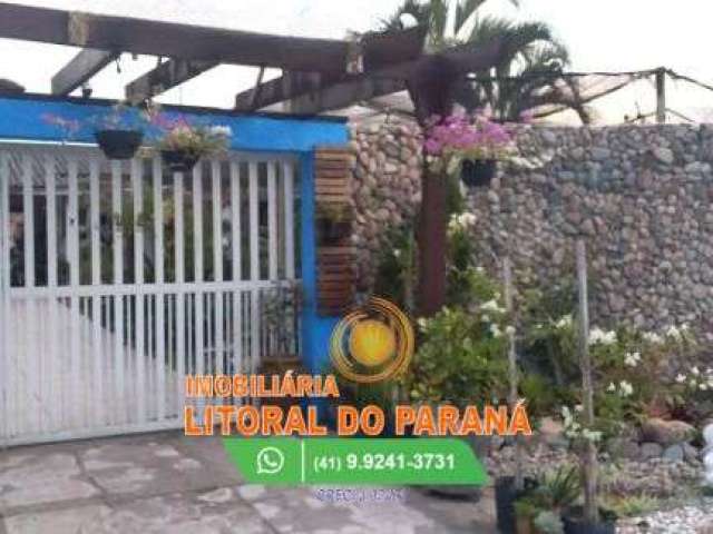 Casa Com Amplo jardim