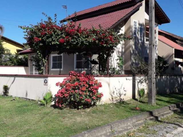 Casa à venda no bairro Balneário Cambiju - Itapoá/SC