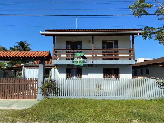 Sobrado à venda no bairro Barra do Sai - Itapoá/SC