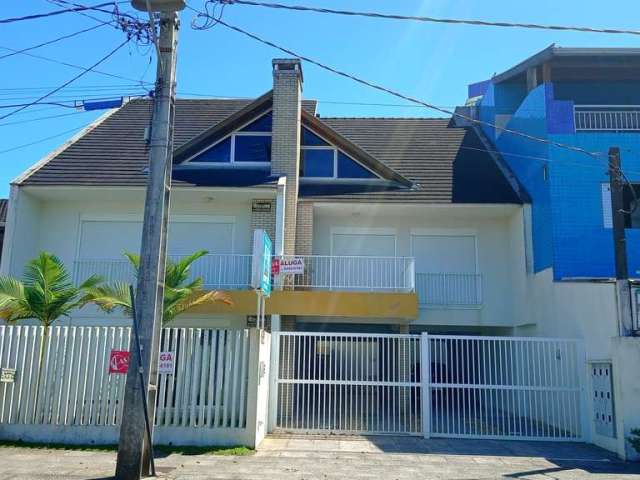 Apartamento 1 'Bem-Te-Vi', Frente Mar na Praia Central