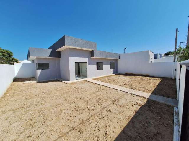 Casa para Venda em São Pedro da Aldeia, Recanto do Sol, 3 dormitórios, 1 suíte, 2 banheiros, 2 vagas