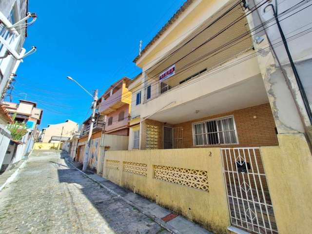 Casa para Locação em Cabo Frio, Centro, 3 dormitórios, 1 suíte, 2 banheiros