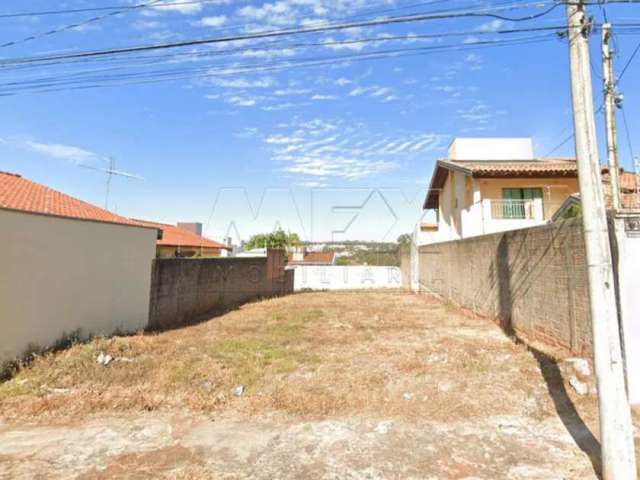 Terreno à venda na Rua Marília, Jardim Aeroporto, Bauru, 363 m2 por R$ 310.000