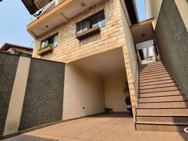 Sobrado com 3 dormitórios à venda, 142 m² por R$ 680.000,00 - Jardim Regina - São Paulo/SP