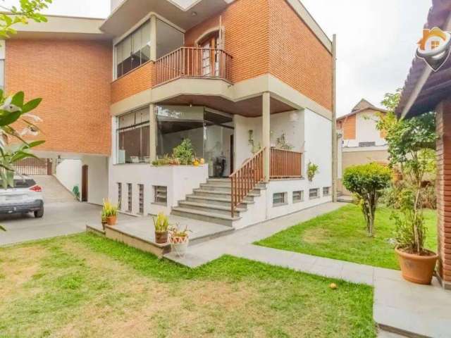 Lindo sobrado City América 3 suítes, 5 vagas e amplo jardim