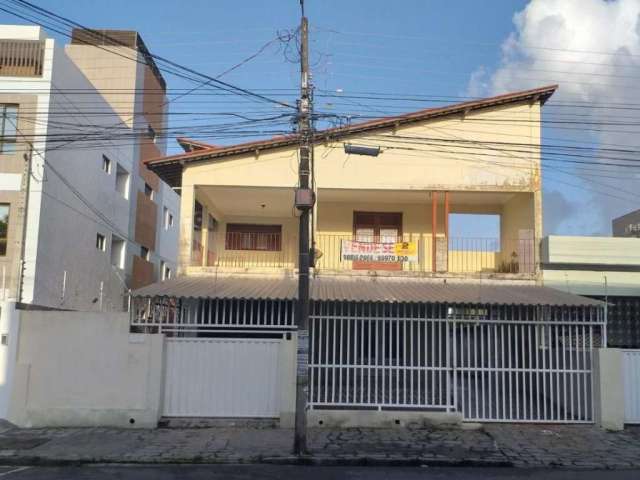 Casa com 6 dormitórios à venda por R$ 700.000 - Jaguaribe - João Pessoa/PB