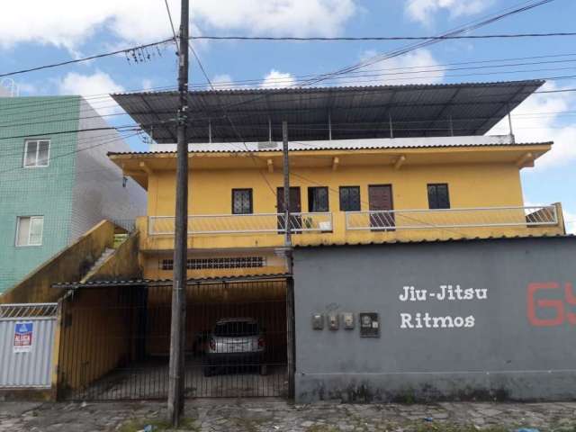 Casa com 3 dormitórios à venda por R$ 1.000.000 - José Américo de Almeida - João Pessoa/PB