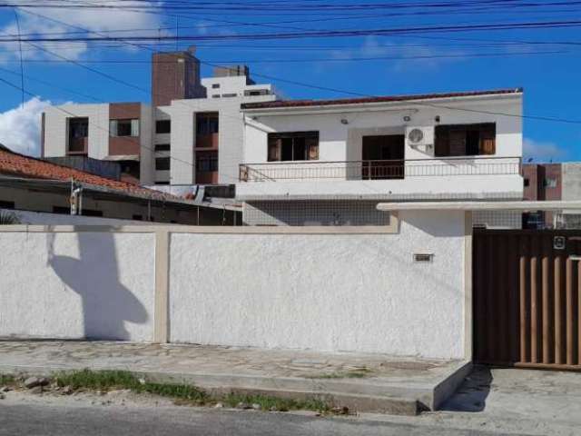 Casa com 4 dormitórios à venda, 120 m² por R$ 900.000 - Jardim Cidade Universitária - João Pessoa/PB
