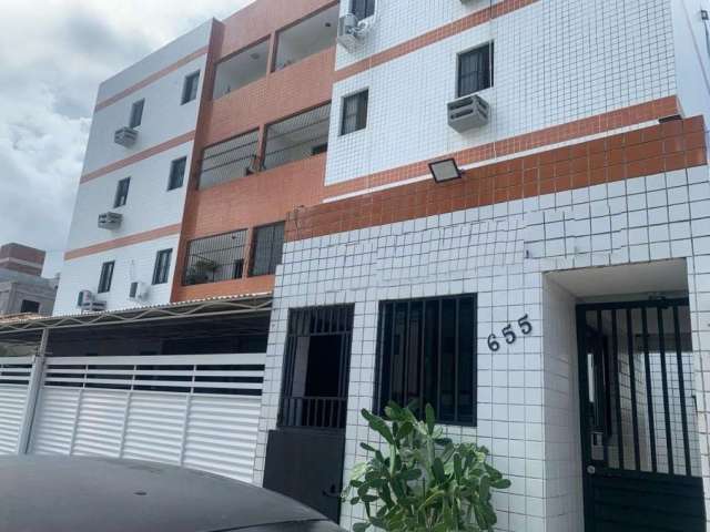 Apartamento com 3 dormitórios à venda, 79 m² por R$ 240.000 - Jardim Cidade Universitária - João Pessoa/PB