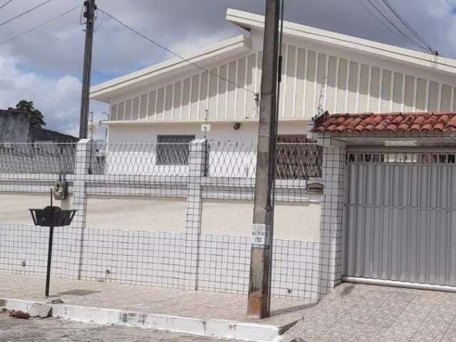 Casa com 5 dormitórios à venda, 300 m² por R$ 350.000,00 - Jaguaribe - João Pessoa/PB