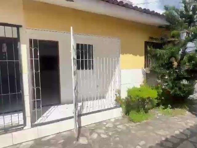 Casa com 2 dormitórios à venda por R$ 160.000,00 - Planalto Boa Esperança - João Pessoa/PB