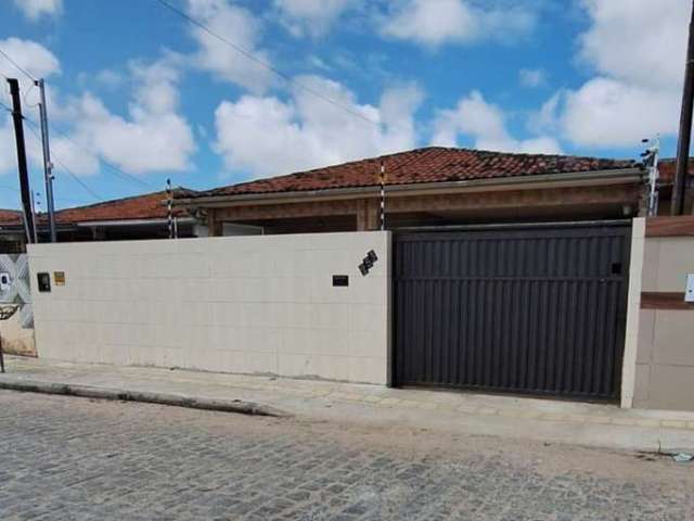 Casa com 4 dormitórios à venda por R$ 600.000,00 - José Américo de Almeida - João Pessoa/PB