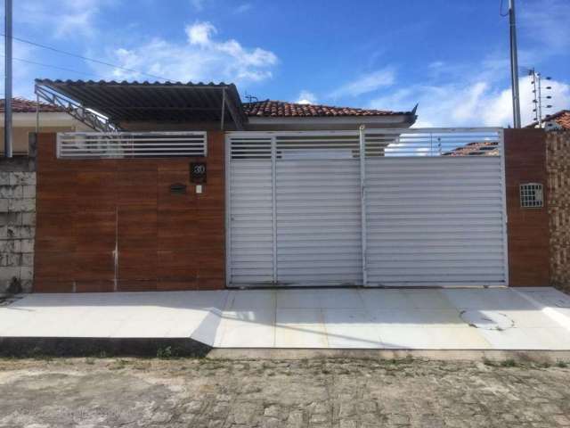 Casa com 3 dormitórios à venda por R$ 300.000 - José Américo de Almeida - João Pessoa/PB