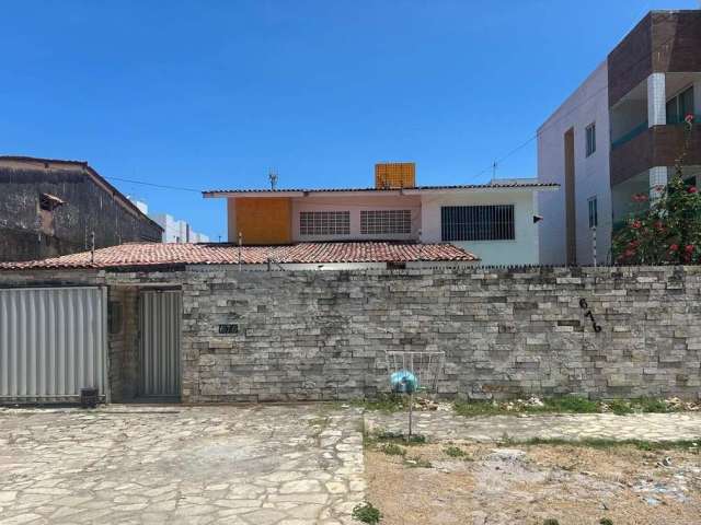 Casa com 3 dormitórios à venda, 180 m² por R$ 900.000,00 - Bessa - João Pessoa/PB