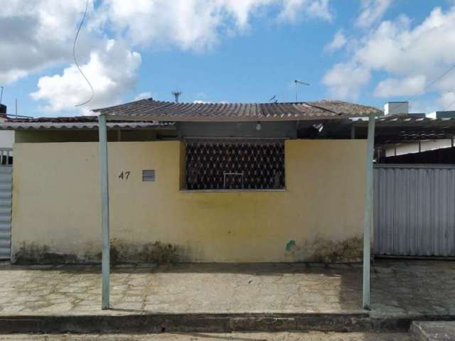 Casa com 4 dormitórios à venda por R$ 220.000 - João Paulo II - João Pessoa/PB