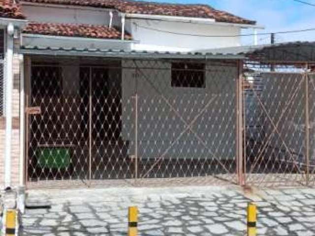 Casa com 3 dormitórios à venda, 117 m² por R$ 185.000,00 - Cruz das Armas - João Pessoa/PB