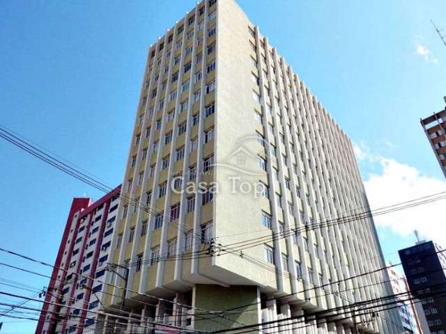 Apartamento garden à venda no Edifício Rotary - Centro