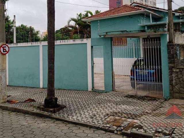 Casa com 3 dormitórios à venda, 200 m² por R$ 696.000,00 - Centro - São José dos Campos/SP