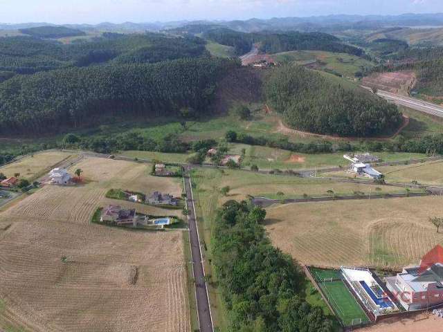 Terreno à venda, 1074 m² por R$ 180.000 na Rodovia do Tamoios