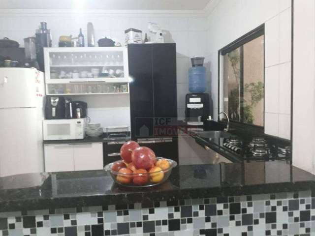 Casa com 3 dormitórios à venda, 200 m² por R$ 635.000 - Jardim Dona Regina - Santa Bárbara D'Oeste/SP