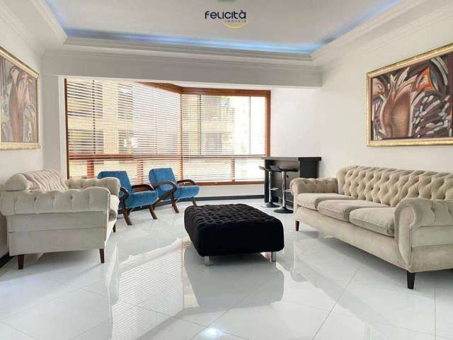 Apartamento quadra mar à venda em Balneário Camboriú