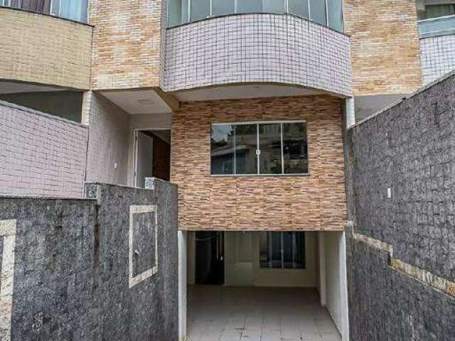 Casa à venda no Bairro Ariribá em Balneário Camboriú