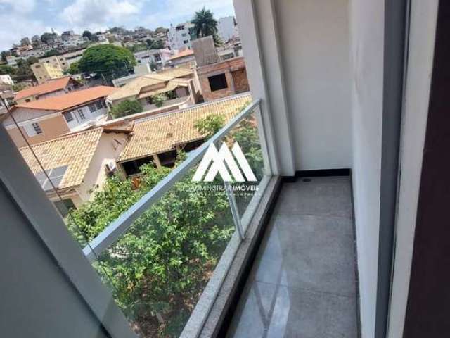 Apartamento com 3 quartos, sacada, elevador e garagem no Centro!