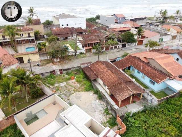 Terreno  de 325 metros quadrados sendo 18 metros de frente , aterrado limpo à venda em Itanhaém