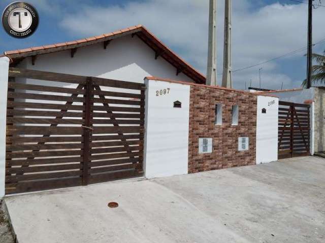 Casa 2 quartos com piscina a venda, Mongaguá, São Paulo, jardim Leonor,