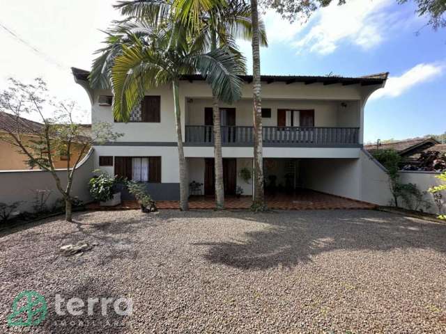 Casa com 6 quartos à venda em Benedito, Indaial , 251 m2 por R$ 499.000