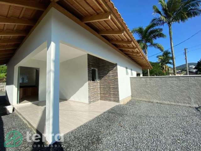 Casa com 3 quartos para alugar no Estrada das Areias, Indaial , 85 m2 por R$ 2.450