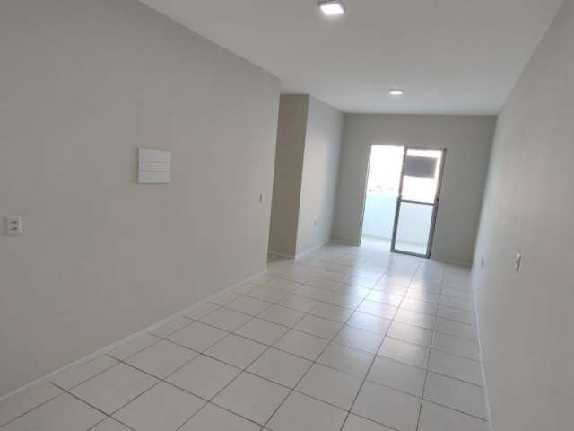 Apartamento com 2 dormitórios bairro Areias São José